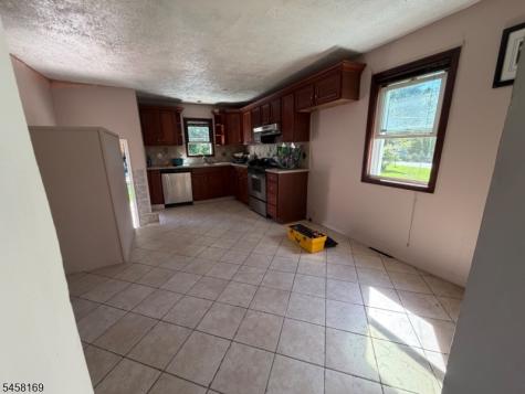 50 Clinton Avenue Mount Olive NJ 07828