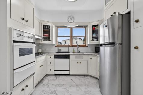 25 Cresthill Avenue Clifton NJ 07012
