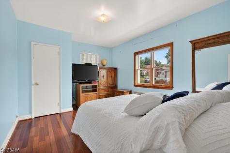 25 Cresthill Avenue Clifton NJ 07012