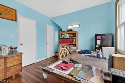 25 Cresthill Avenue Clifton NJ 07012