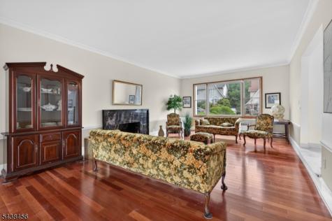 25 Cresthill Avenue Clifton NJ 07012