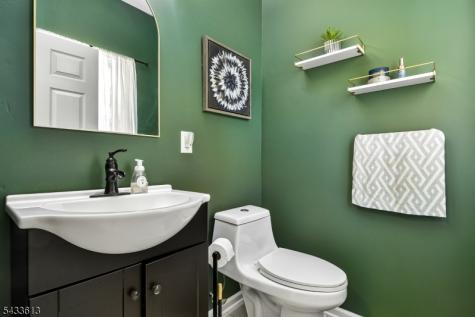 213 Austin Circle Greenwich NJ 08886