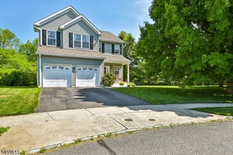 213 Austin Circle Greenwich NJ 08886