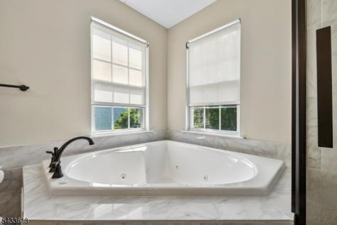 213 Austin Circle Greenwich NJ 08886