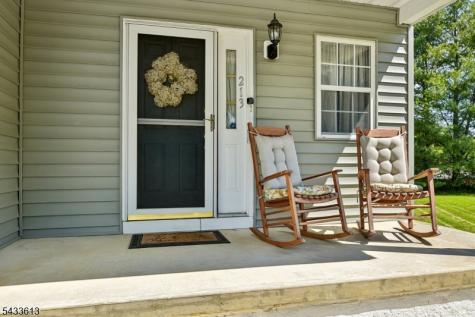 213 Austin Circle Greenwich NJ 08886
