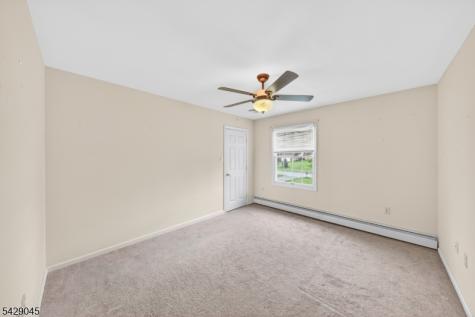20 Willow Grove Court Ogdensburg NJ 07439