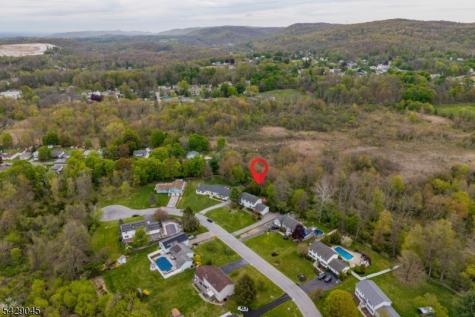 20 Willow Grove Court Ogdensburg NJ 07439