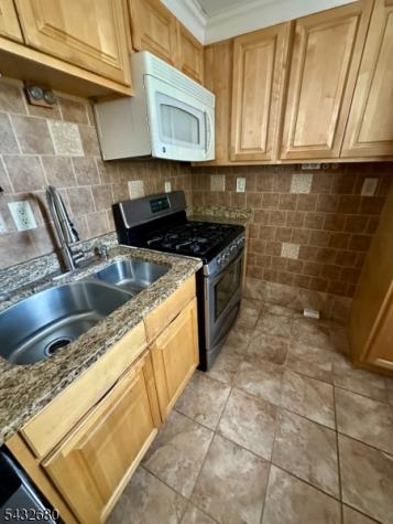 11 Demarest Place Piscataway NJ 08854