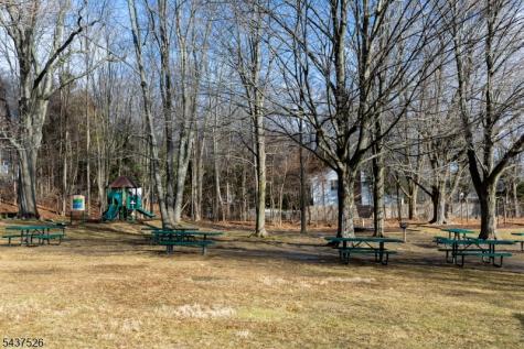 134 Birch Road Vernon NJ 07422