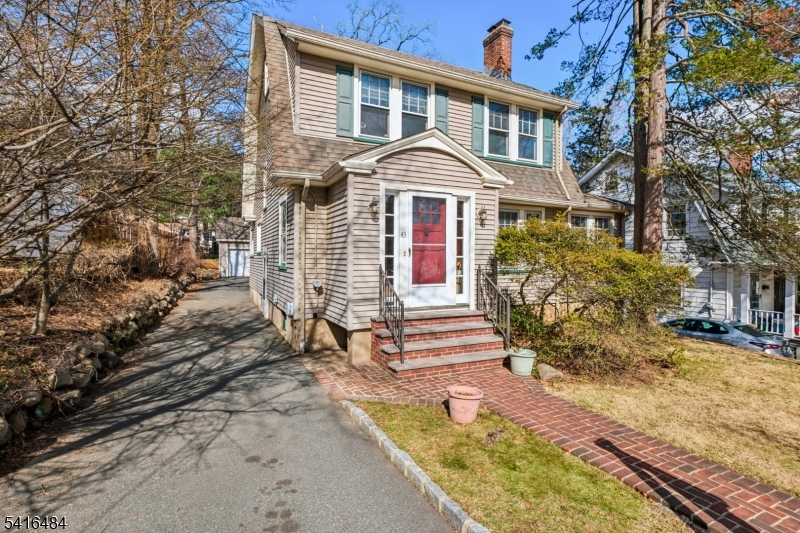 43 Ridgeview Avenue West Orange NJ 07052
