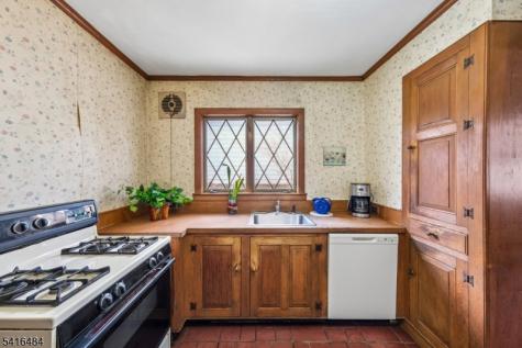 43 Ridgeview Avenue West Orange NJ 07052