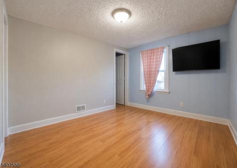 80 Cleremont Avenue Irvington NJ 07111