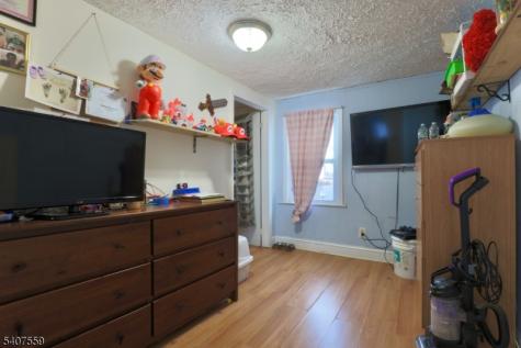 80 Cleremont Avenue Irvington NJ 07111