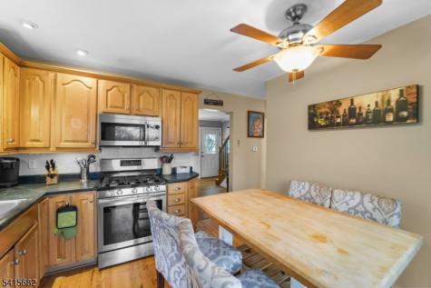 27 Condict Road Roxbury NJ 07850