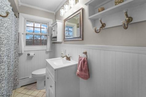 27 Condict Road Roxbury NJ 07850