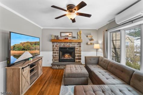 27 Condict Road Roxbury NJ 07850