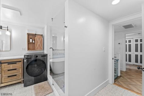 9 Lawnwood Avenue Newton NJ 07860