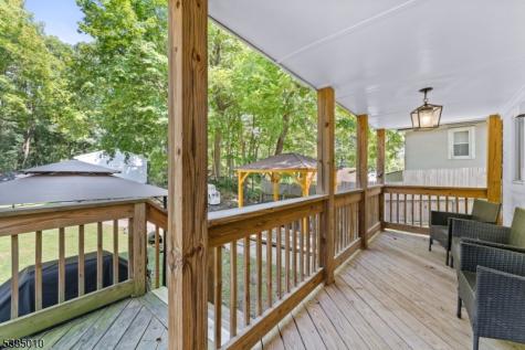 9 Lawnwood Avenue Newton NJ 07860
