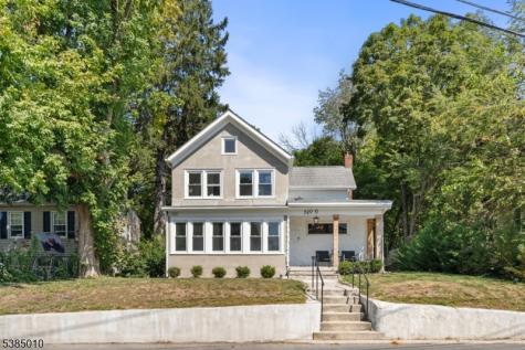 9 Lawnwood Avenue Newton NJ 07860