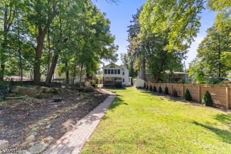 9 Lawnwood Avenue Newton NJ 07860