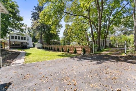 9 Lawnwood Avenue Newton NJ 07860