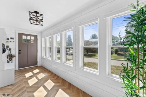 9 Lawnwood Avenue Newton NJ 07860