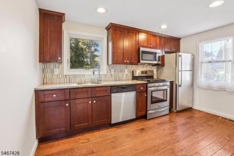 239 Bradford Avenue Linden NJ 07036