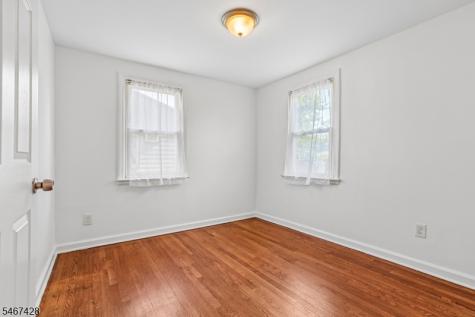 239 Bradford Avenue Linden NJ 07036