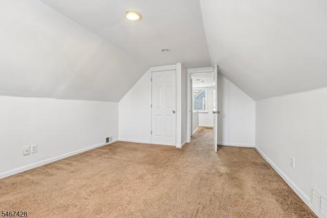 239 Bradford Avenue Linden NJ 07036