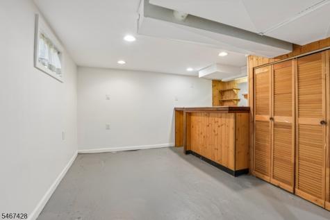 239 Bradford Avenue Linden NJ 07036