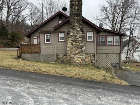 13 Log Cabin Terrace Sparta NJ 07871