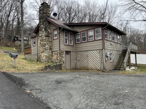 13 Log Cabin Terrace Sparta NJ 07871