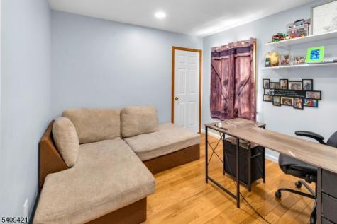 20 Center Street Butler NJ 07405