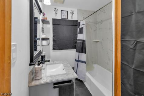 20 Center Street Butler NJ 07405