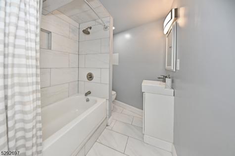 221 Lakeview Drive Ridgewood Village NJ 07450