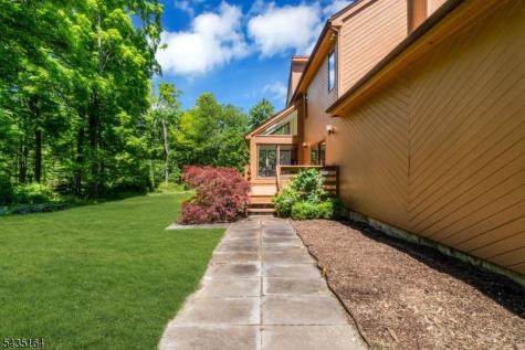 20 Heather Lane Bernards NJ 07920