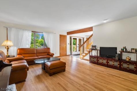 20 Heather Lane Bernards NJ 07920