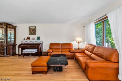 20 Heather Lane Bernards NJ 07920