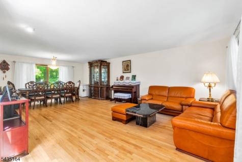 20 Heather Lane Bernards NJ 07920