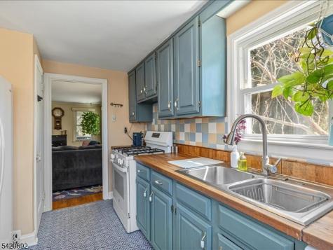 21 Mohawk Drive Cranford NJ 07016