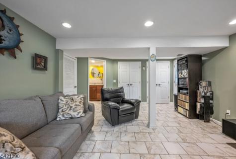 115 Claremont Terrace Wayne NJ 07470