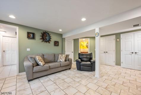 115 Claremont Terrace Wayne NJ 07470