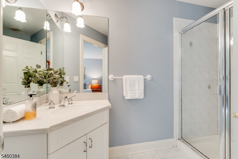 16 Trinity Place Warren NJ 07059