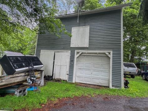 15 Fisk Street Belvidere NJ 07823