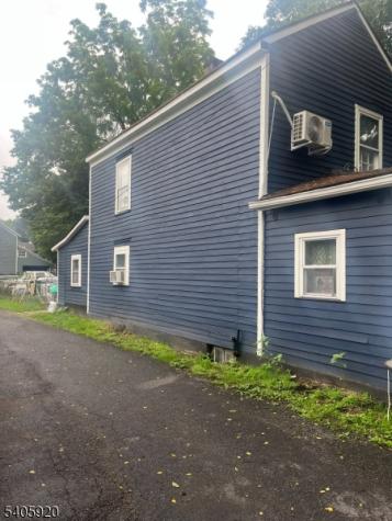 15 Fisk Street Belvidere NJ 07823