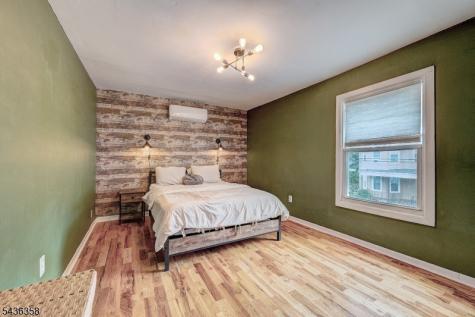 64 Norwood Street Newark NJ 07106