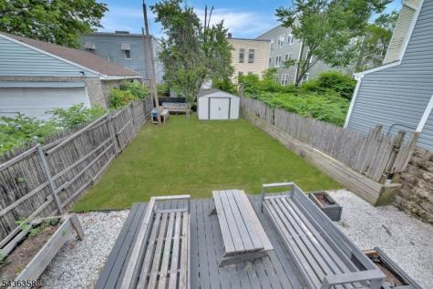 64 Norwood Street Newark NJ 07106