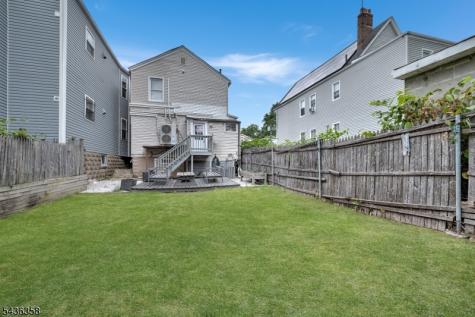 64 Norwood Street Newark NJ 07106