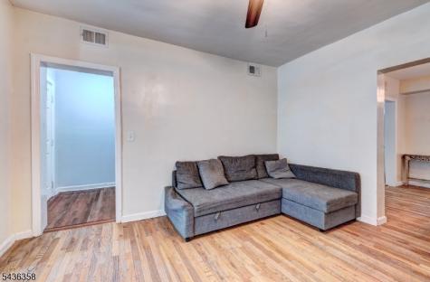 64 Norwood Street Newark NJ 07106
