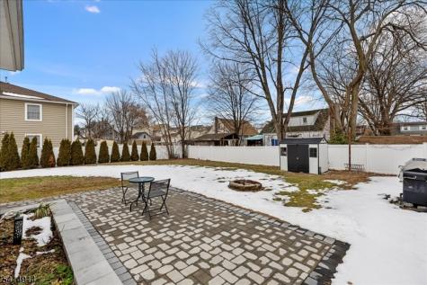 427 Willow Avenue Roselle Park NJ 07204